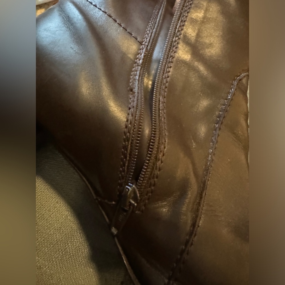 Kitten heel leather booties - Picture 7 of 9